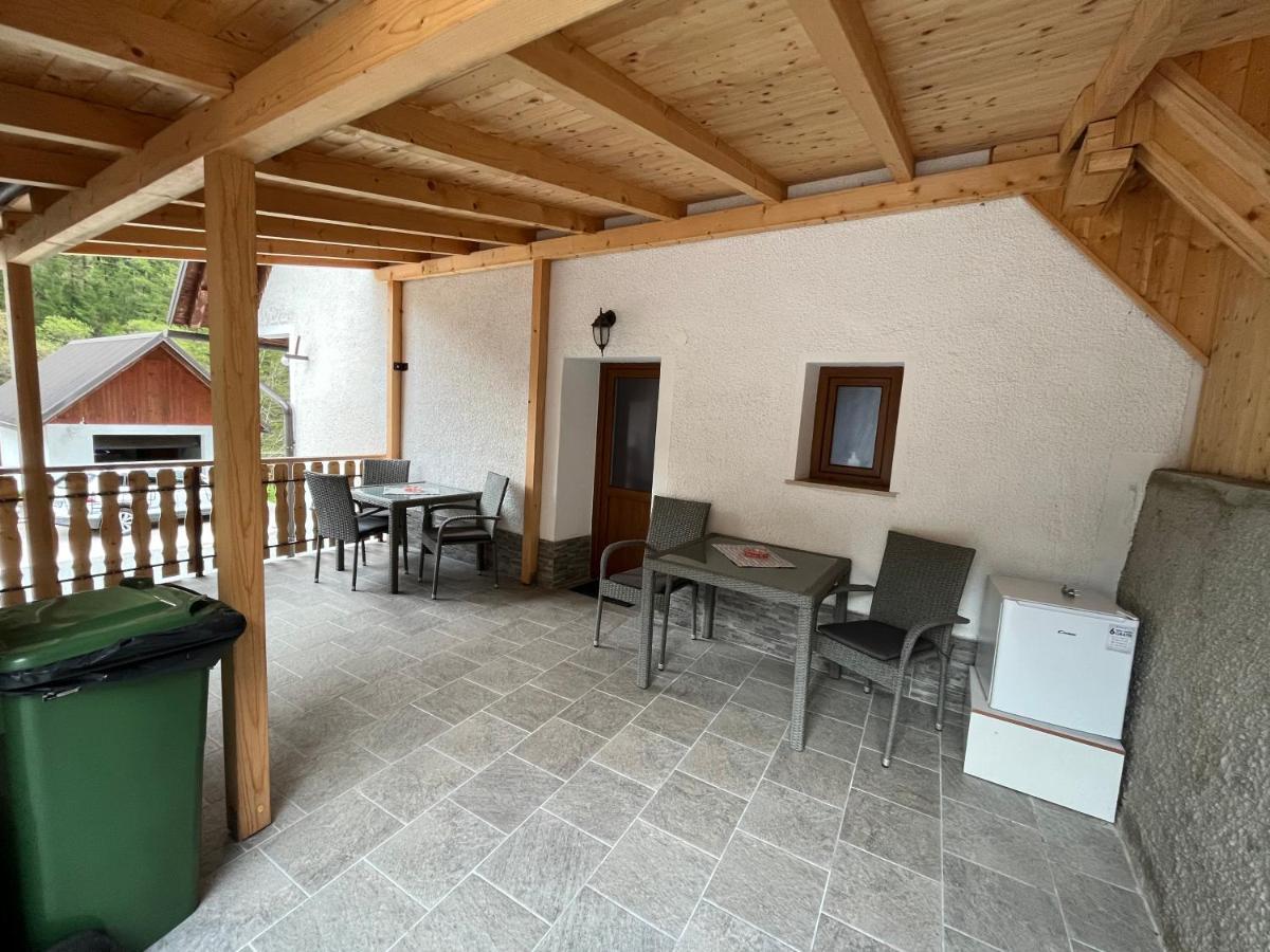 Apartmaji In Sobe Cuder Soča Esterno foto