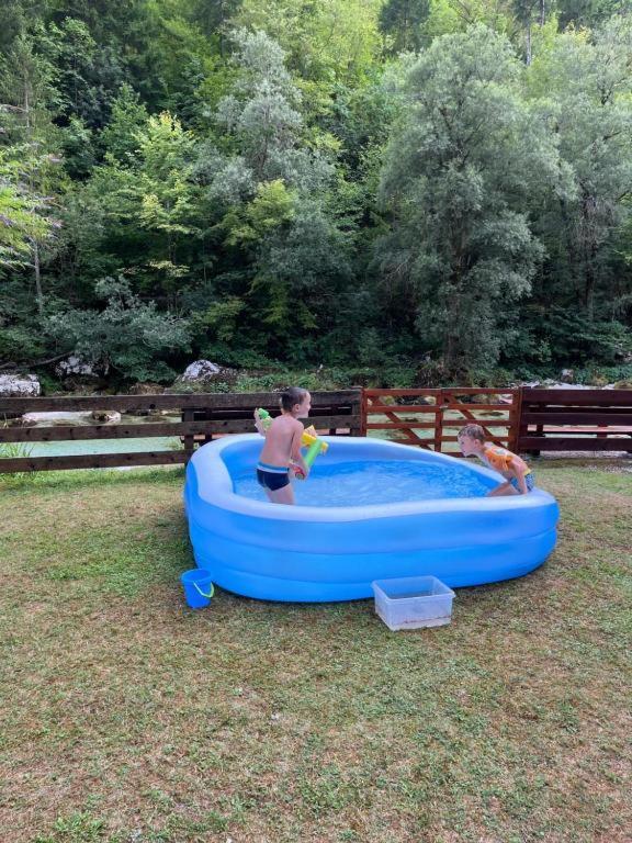 Apartmaji In Sobe Cuder Soča Esterno foto