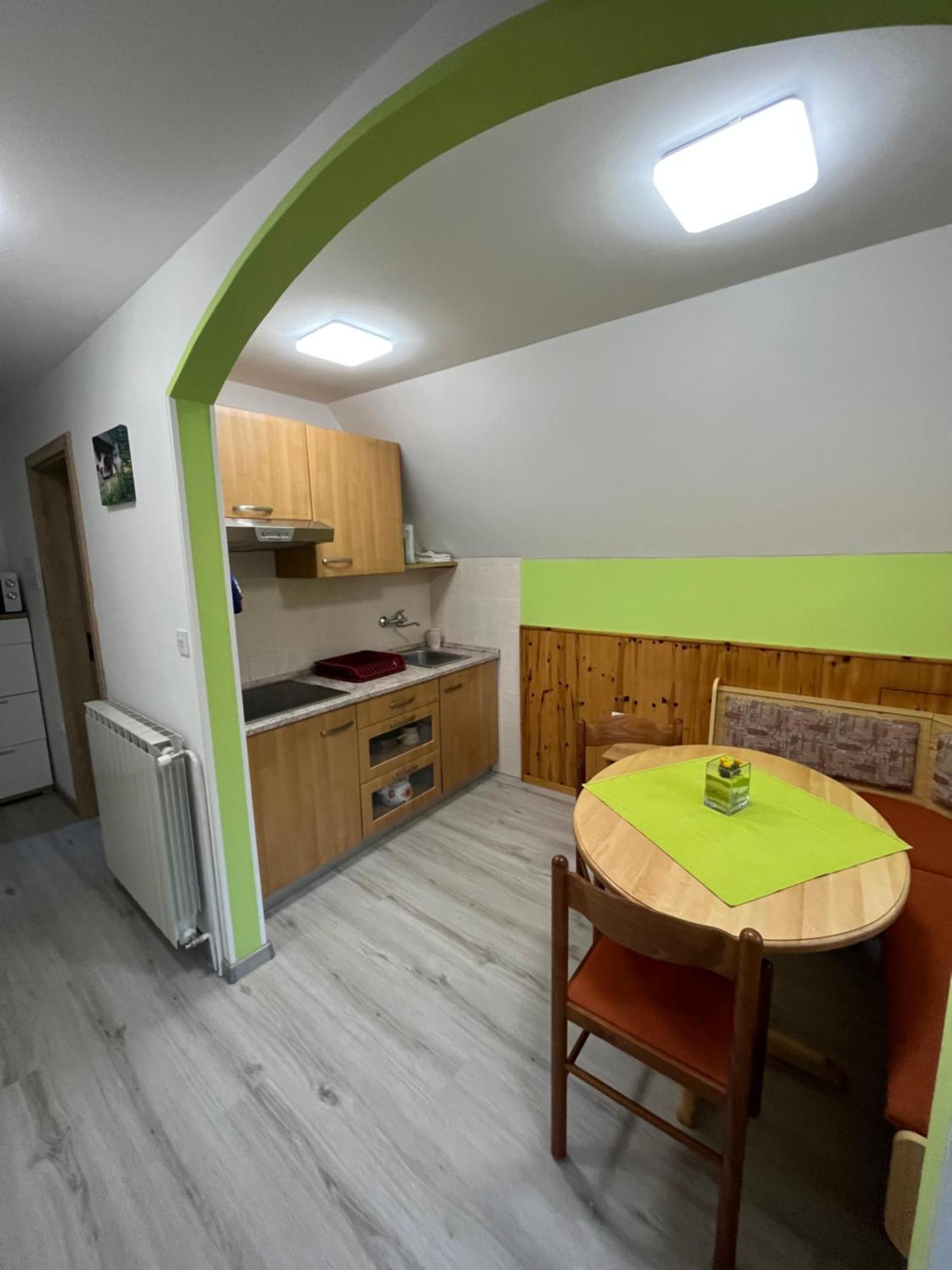 Apartmaji In Sobe Cuder Soča Camera foto
