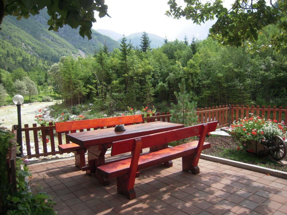 Apartmaji In Sobe Cuder Soča Esterno foto
